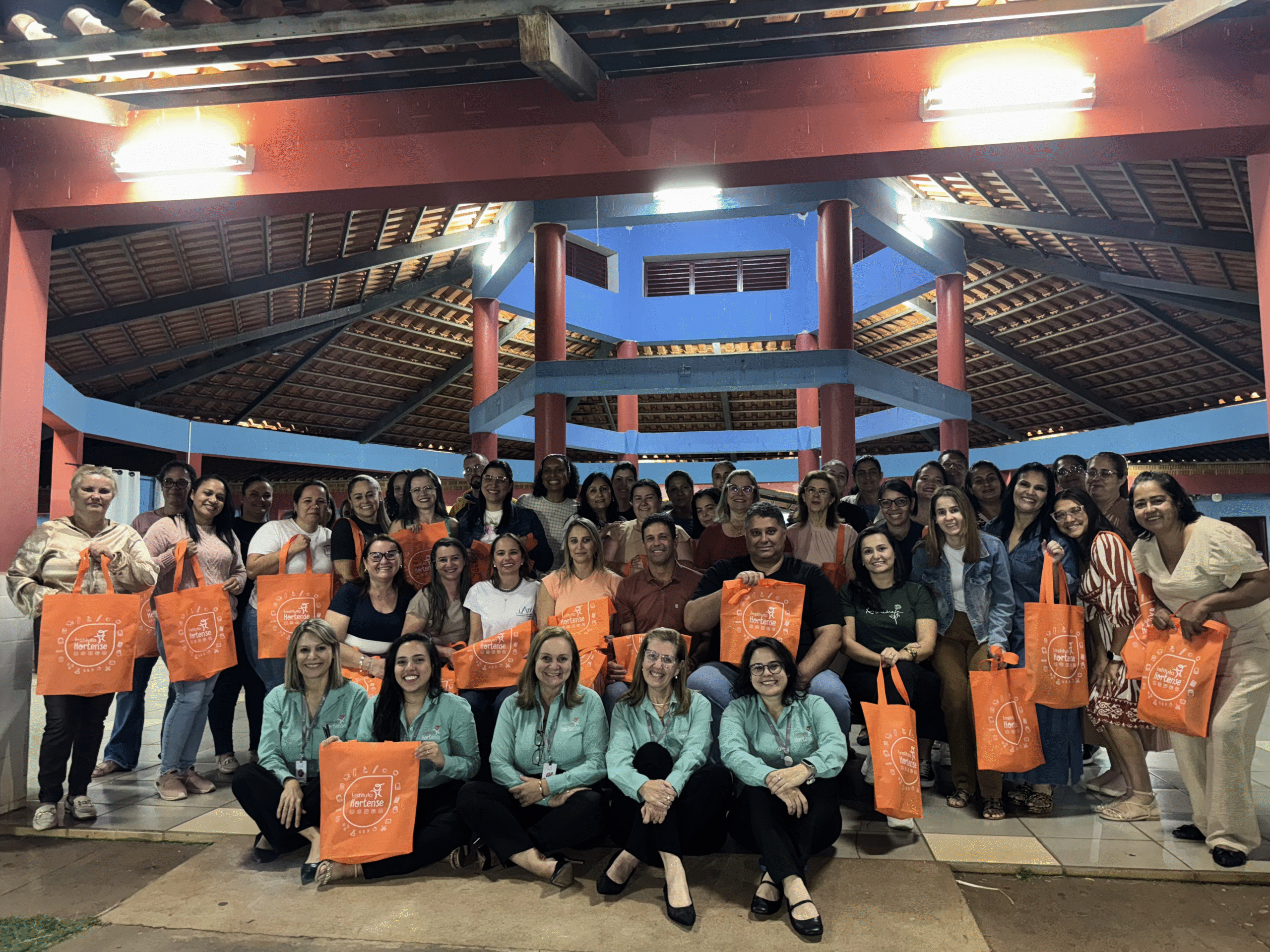 O evento de lançamento foi encerrado com a foto oficial do novo projeto.